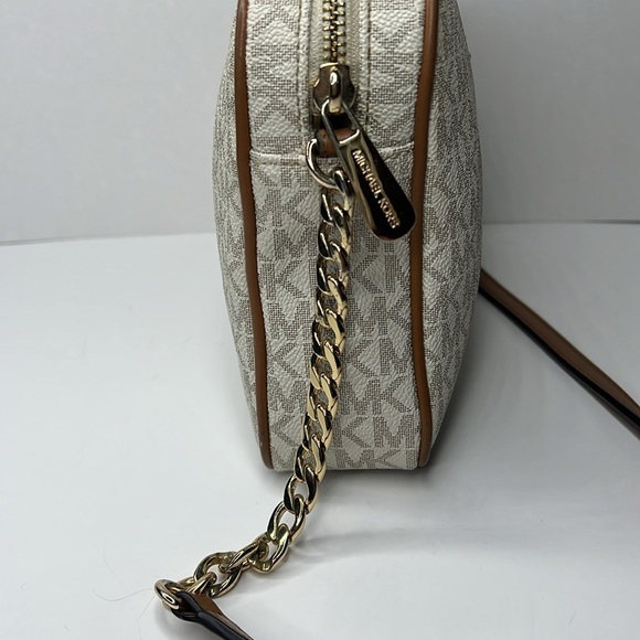 Michael Michael Kors Jet Set White Brown Logo Zip Camera Crossbody Bag - Picture 5 of 13